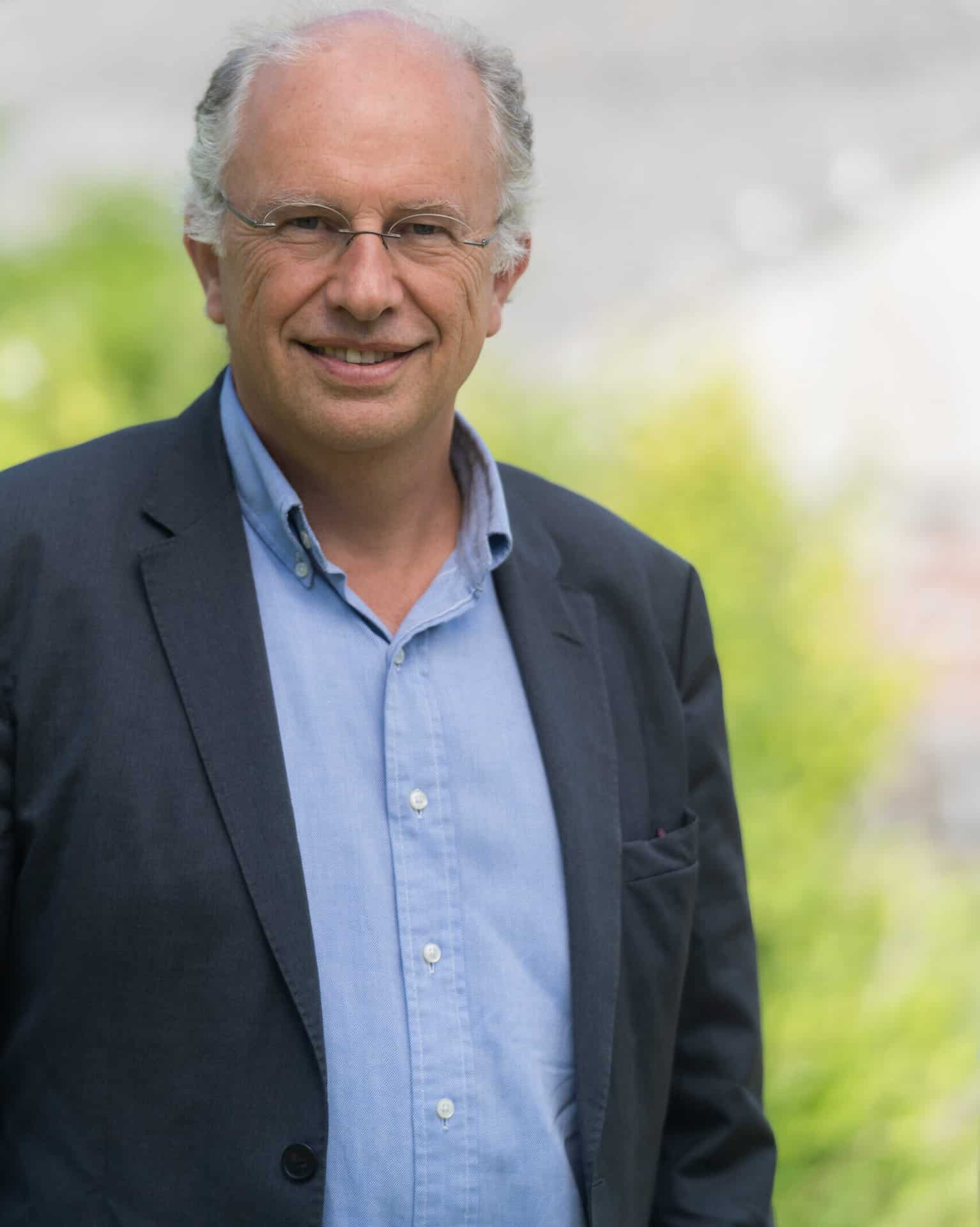 Philip Warr
